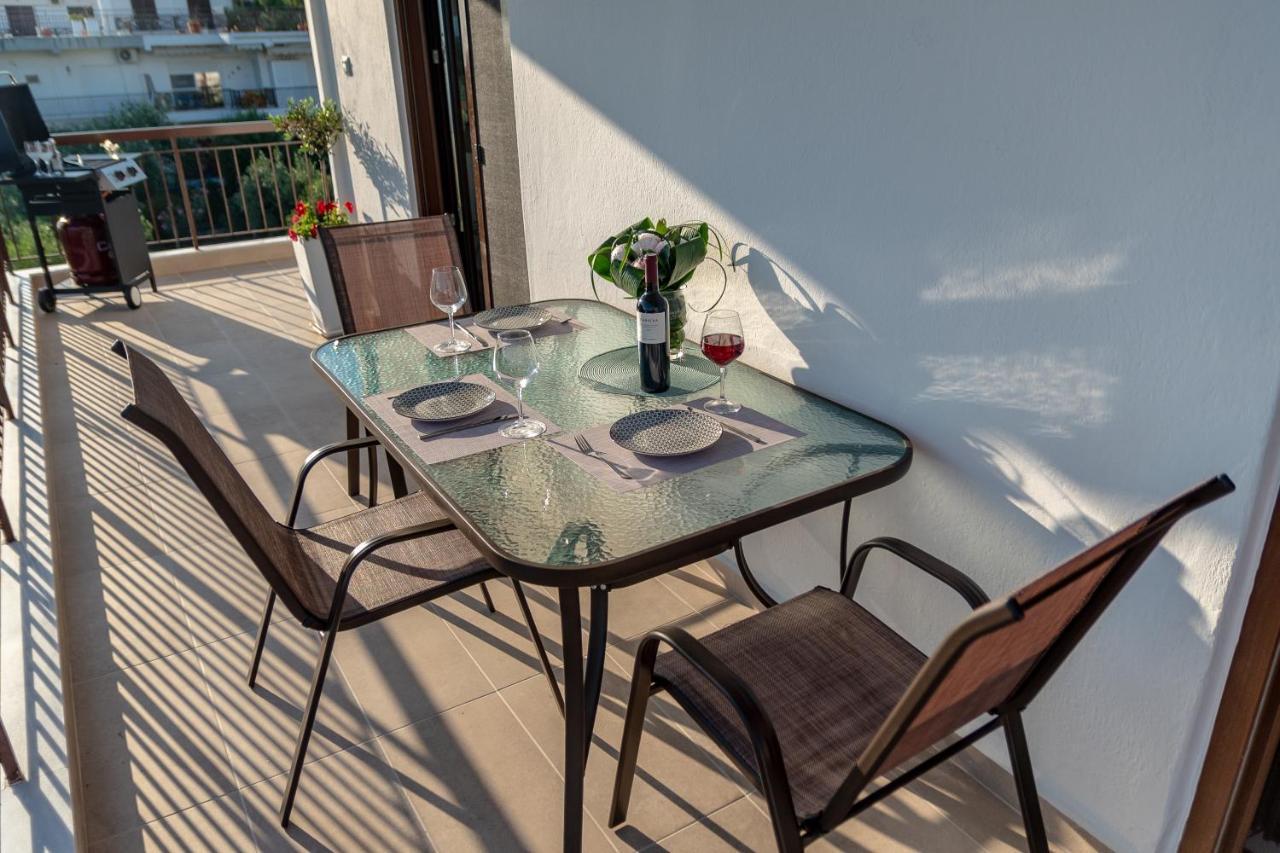 Dimi Seafront Apartment By Rentals Pro Services - Nea Moudania Exteriér fotografie